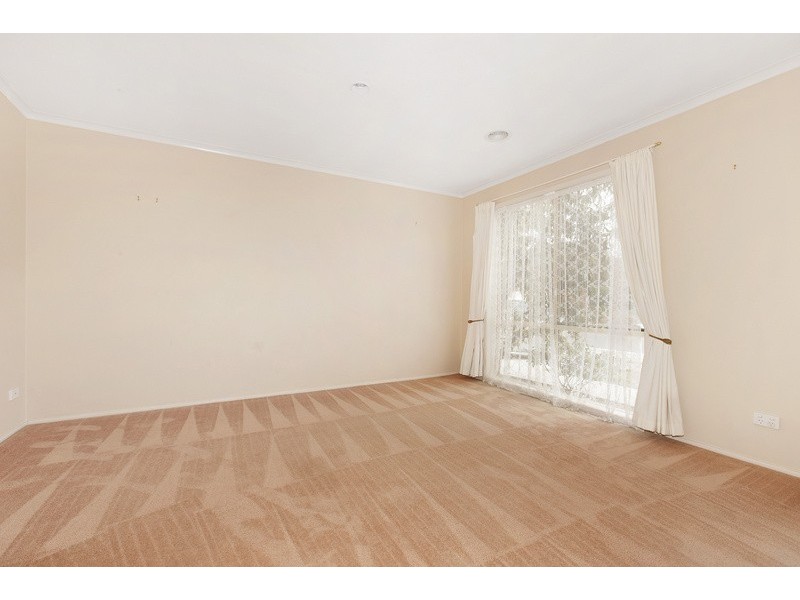 28 Grand Arch Way, Berwick VIC 3806