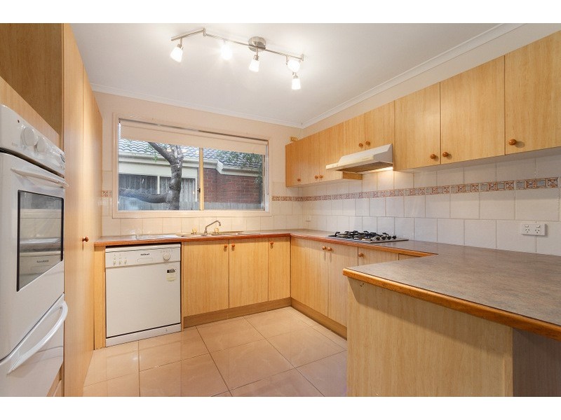 32 Glenn Erin Way, Berwick VIC 3806