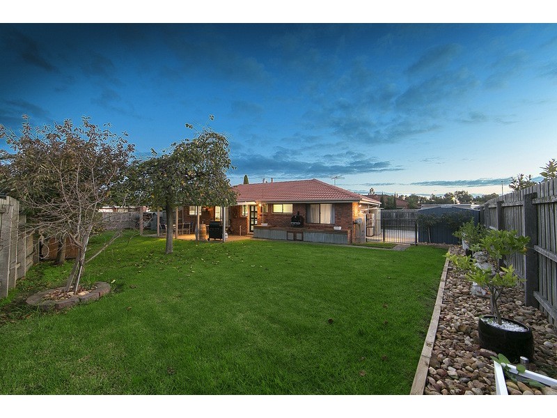 3 Greenacre Crescent, Narre Warren VIC 3805