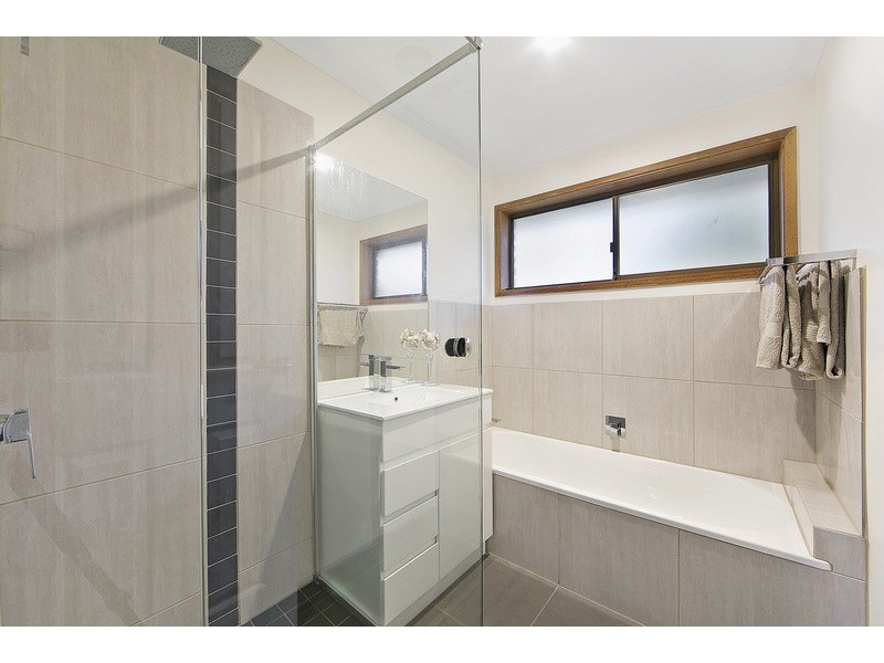 3 Greenacre Crescent, Narre Warren VIC 3805