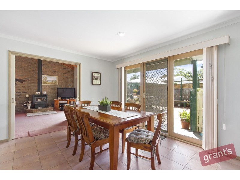 1 Monterey Court, Narre Warren VIC 3805