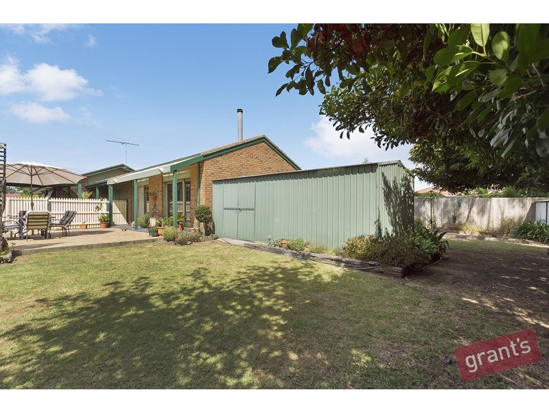 1 Monterey Court, Narre Warren VIC 3805