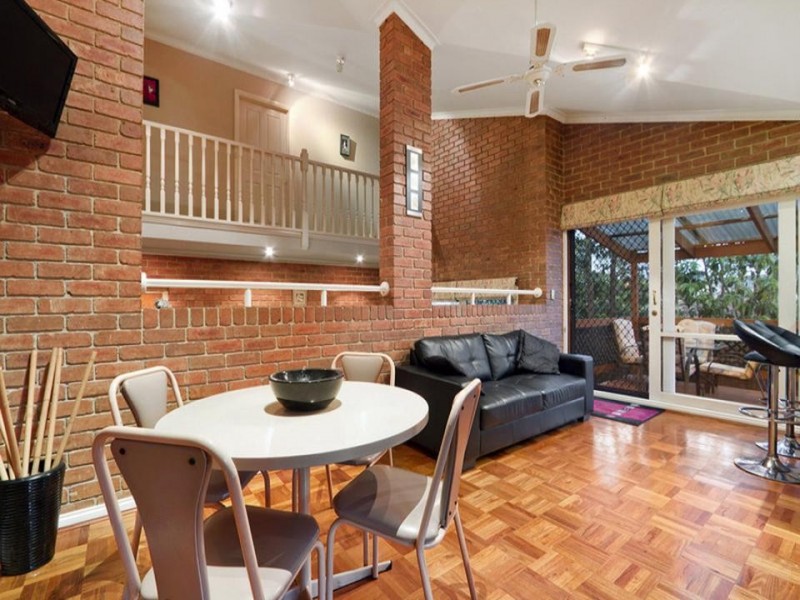 19 Balfour Court, Berwick VIC 3806