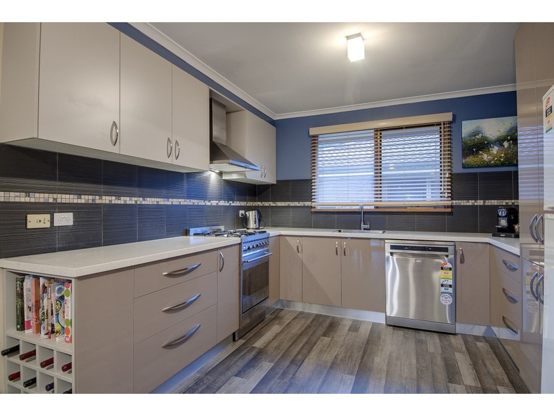 1/31 Florence Avenue, Berwick VIC 3806
