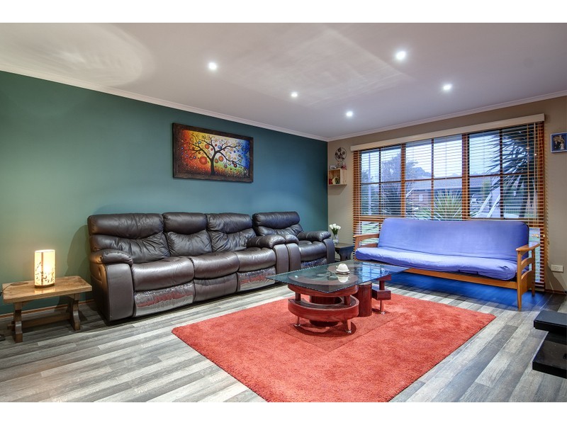 1/31 Florence Avenue, Berwick VIC 3806