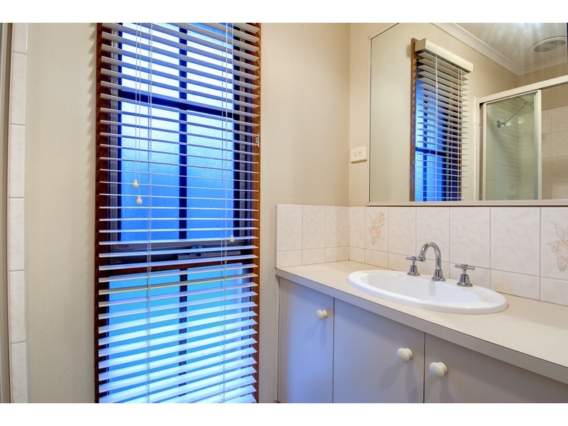 1/31 Florence Avenue, Berwick VIC 3806