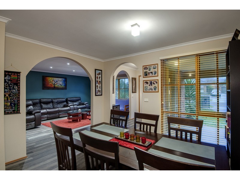 1/31 Florence Avenue, Berwick VIC 3806