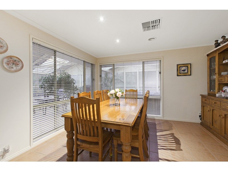 14 Lexton Street, Narre Warren South VIC 3805