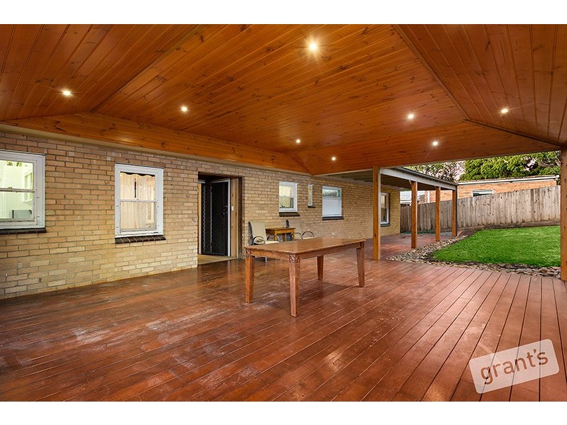 4 Rutland Road, Berwick VIC 3806