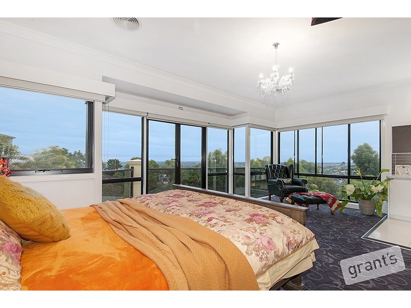 9 Natren Court, Berwick VIC 3806