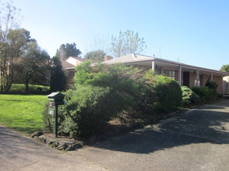 6 Mason Way, Berwick VIC 3806