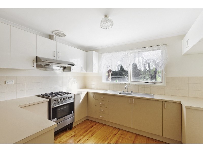 2/90 Warana Drive, Hampton Park VIC 3976