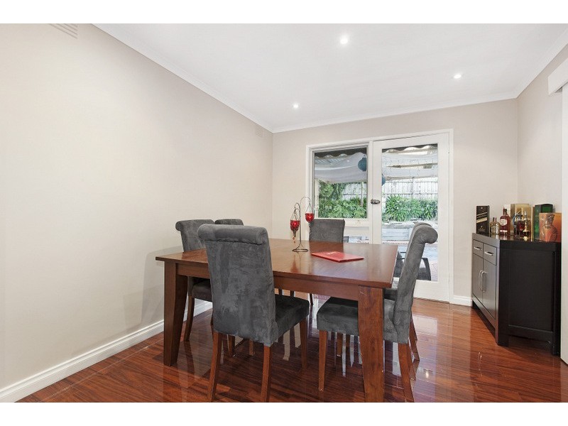 2 Hughes Close, Endeavour Hills VIC 3802
