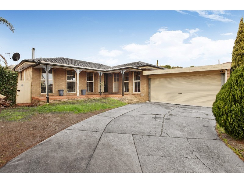 2 Hughes Close, Endeavour Hills VIC 3802
