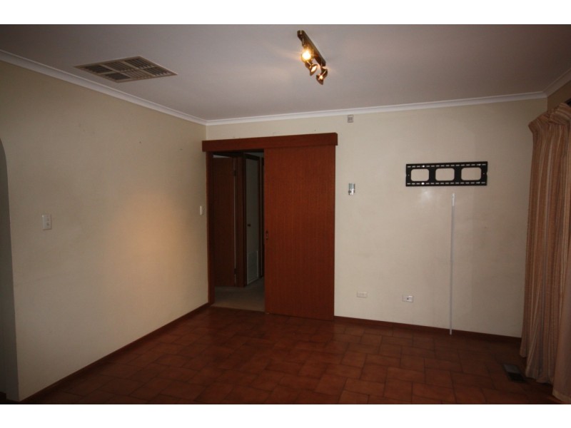 25 Gibson Street, Hallam VIC 3803