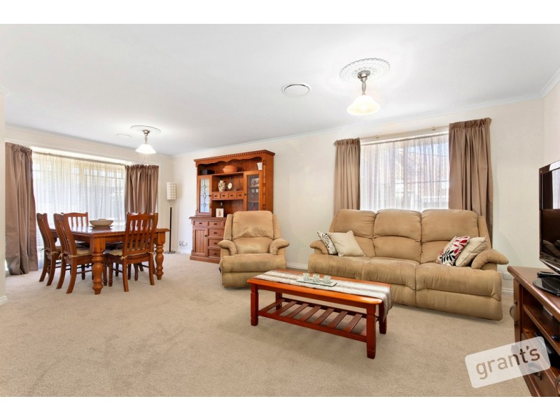 3 Kingsmere Drive, Berwick VIC 3806