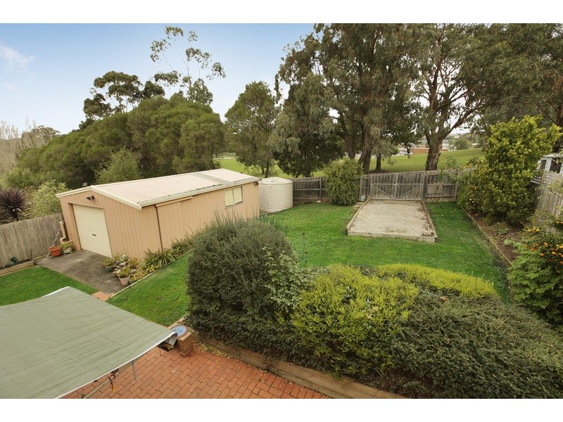 31 Cara Crescent, Berwick VIC 3806