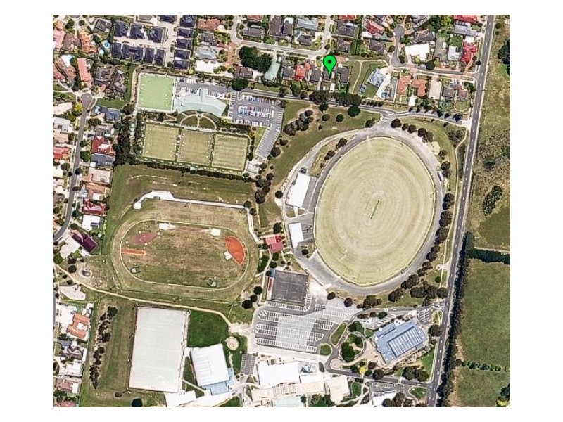 31 Cara Crescent, Berwick VIC 3806