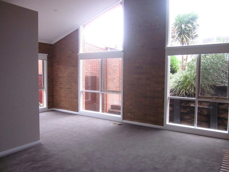 19 Balfour Court, Berwick VIC 3806