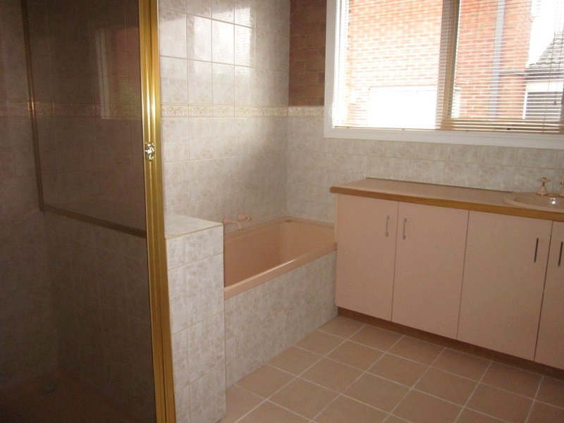 19 Balfour Court, Berwick VIC 3806