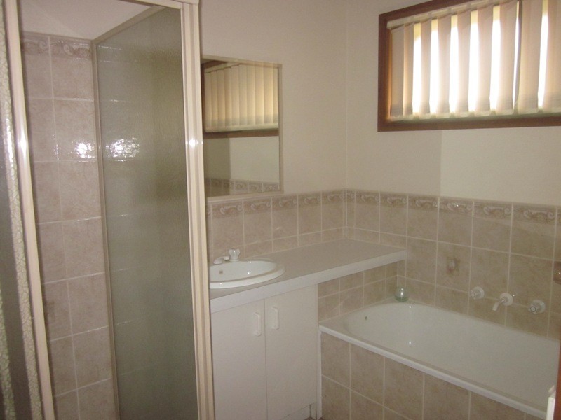 9 Raneen Place, Berwick VIC 3806