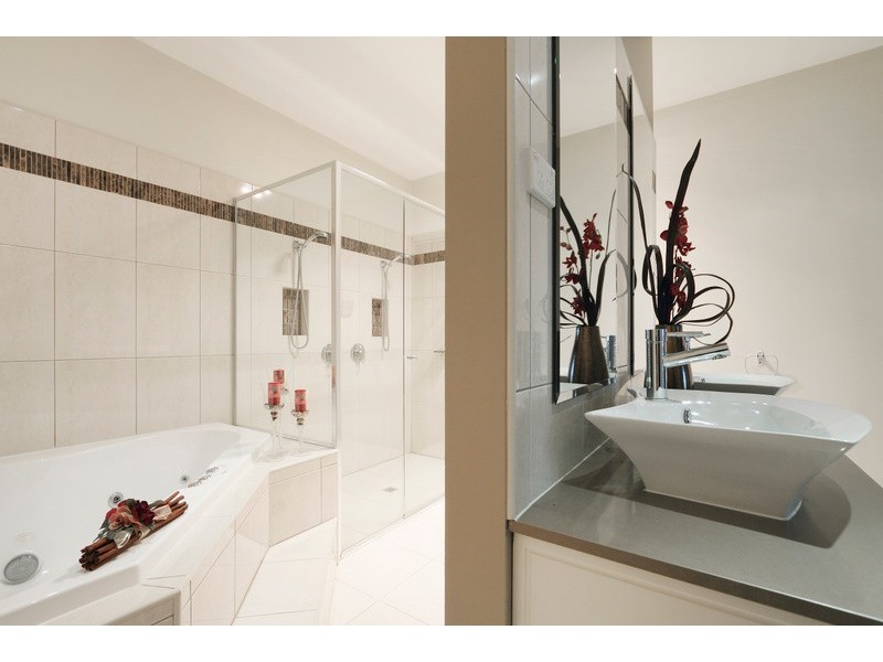 94 Fairholme Boulevard, Berwick VIC 3806