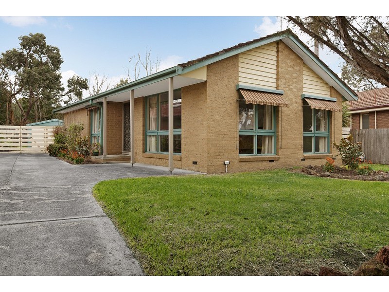 7 Carluke Close, Berwick VIC 3806