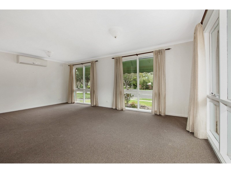 7 Carluke Close, Berwick VIC 3806