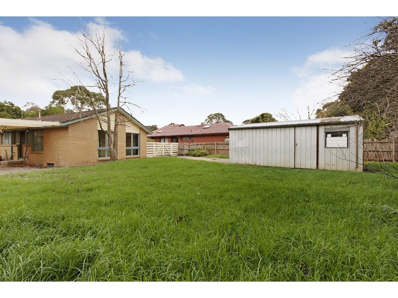 7 Carluke Close, Berwick VIC 3806