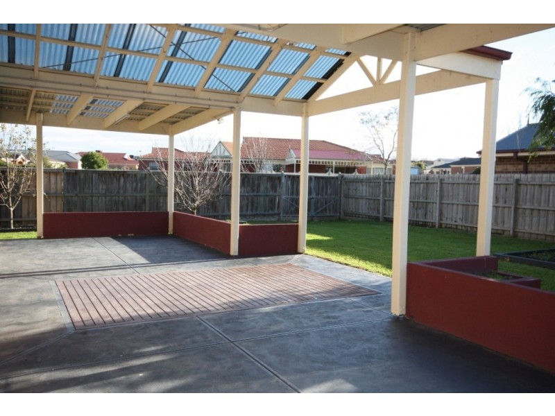 21 Osmington Circle, Narre Warren South VIC 3805