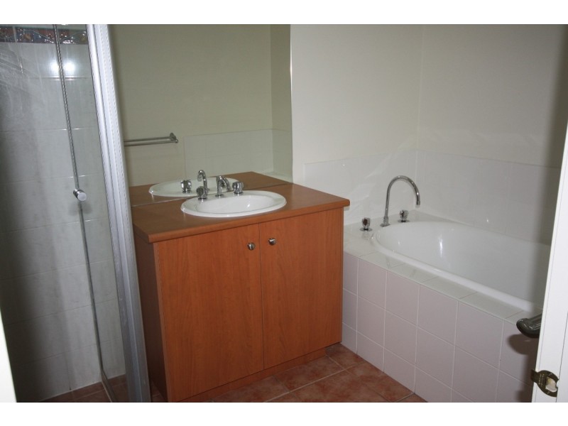 21 Osmington Circle, Narre Warren South VIC 3805