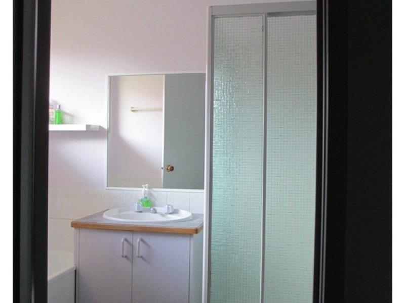 18 Insignia Crescent, Berwick VIC 3806