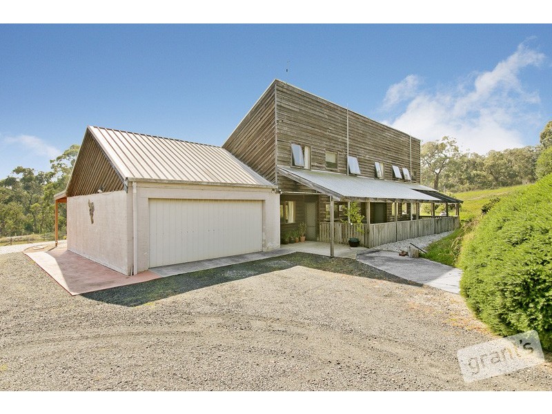 1 Muddy Creek Road, Narre Warren East VIC 3804