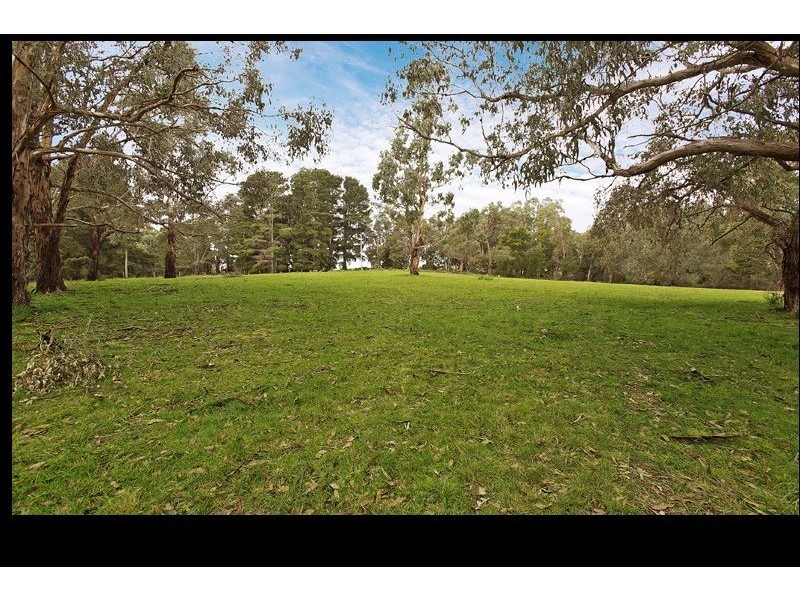 1 Muddy Creek Road, Narre Warren East VIC 3804