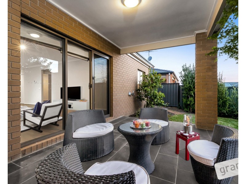 45 Chagall Parade, Clyde North VIC 3978