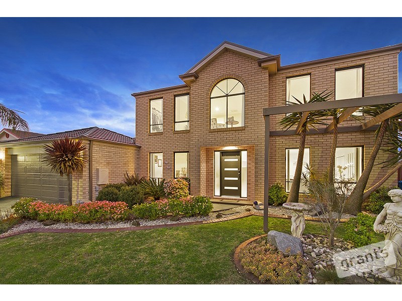 85 Skyline Way, Berwick VIC 3806
