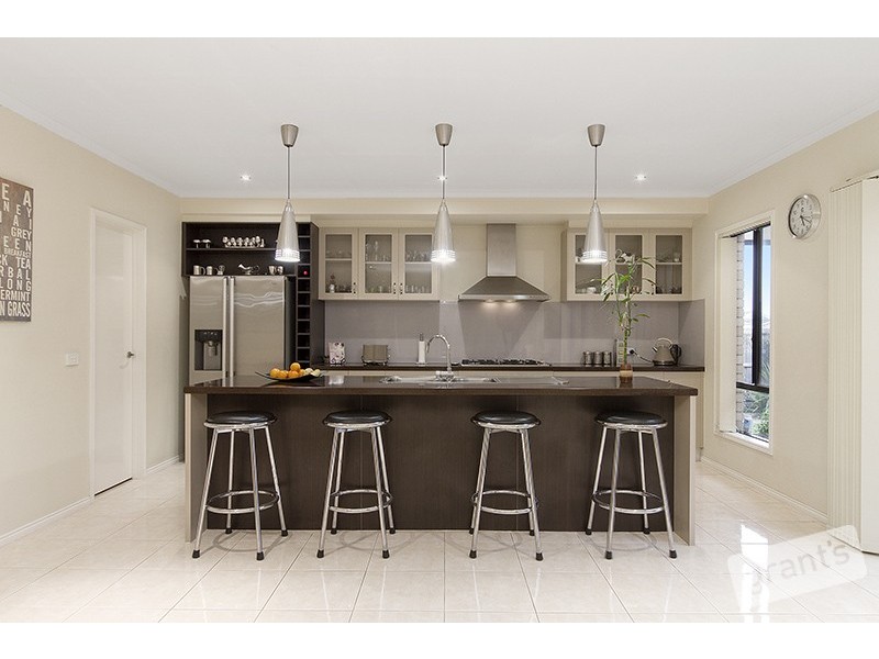 85 Skyline Way, Berwick VIC 3806