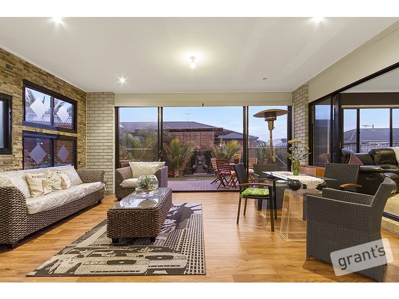 85 Skyline Way, Berwick VIC 3806