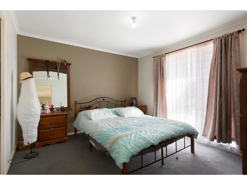 9 Sanctuary Rise, Narre Warren VIC 3805