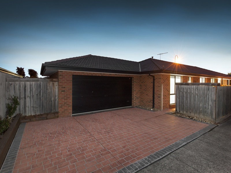 6 Terri-Ester Drive, Berwick VIC 3806