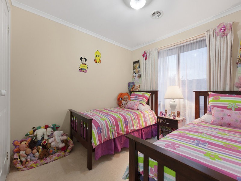 6 Terri-Ester Drive, Berwick VIC 3806