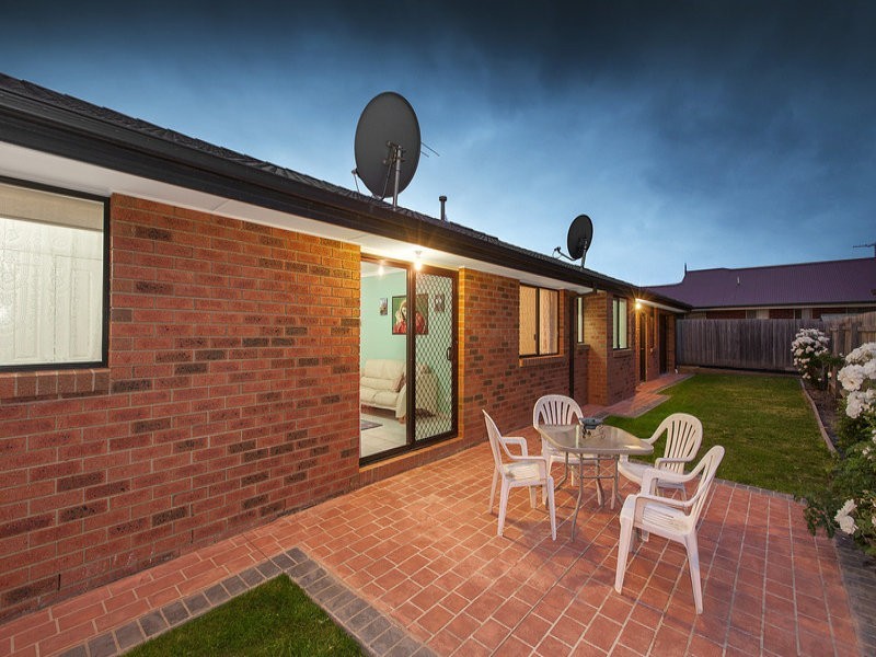 6 Terri-Ester Drive, Berwick VIC 3806