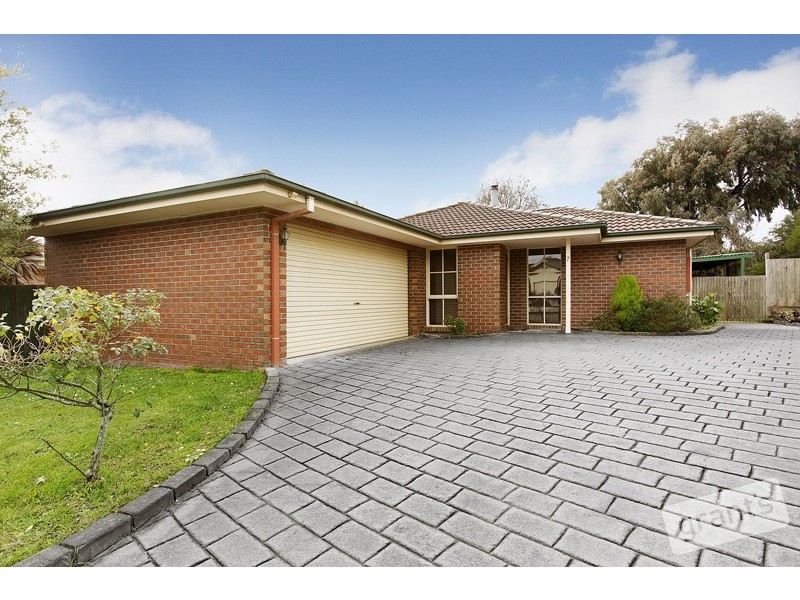 7 Pembroke Court, Berwick VIC 3806