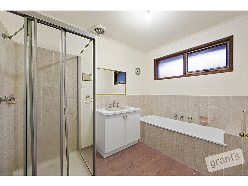 60 Lodge Crescent, Berwick VIC 3806