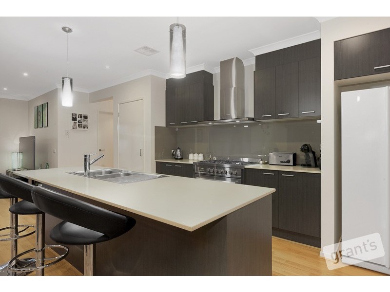 55 Brocker Street, Clyde North VIC 3978