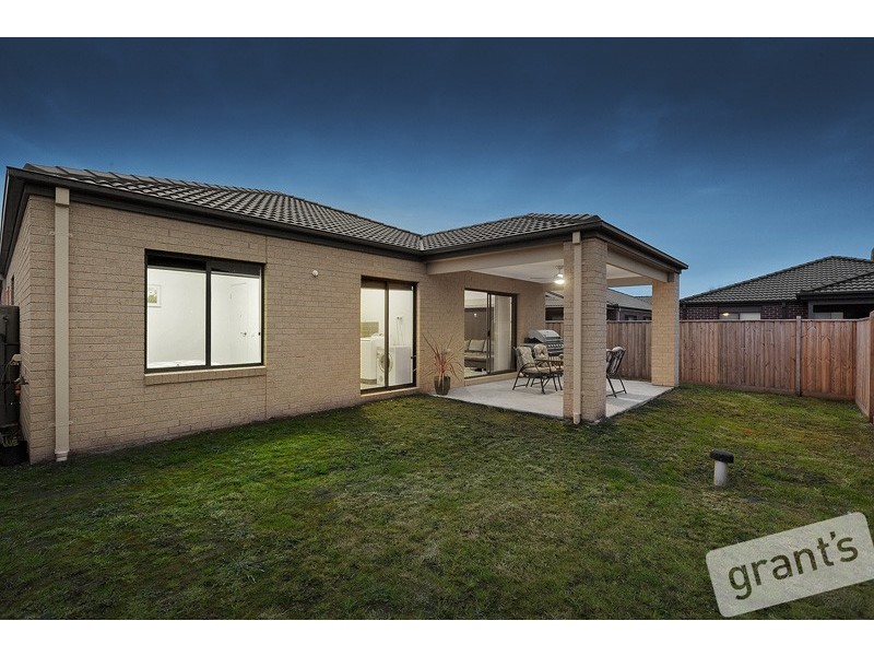 55 Brocker Street, Clyde North VIC 3978
