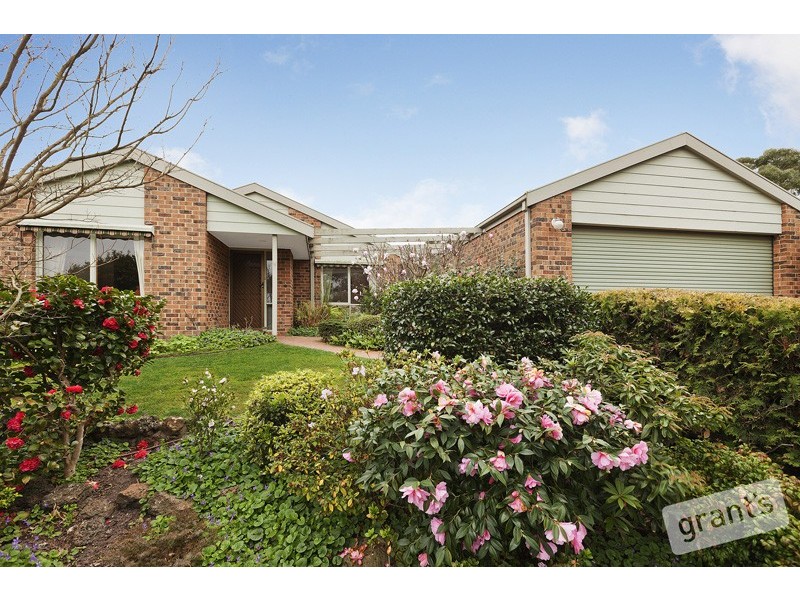 21 Tilba Court, Berwick VIC 3806