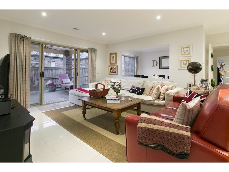 35 Saul Avenue, Berwick VIC 3806