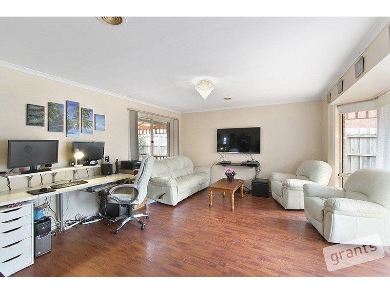 12 Sanctuary Rise, Narre Warren VIC 3805