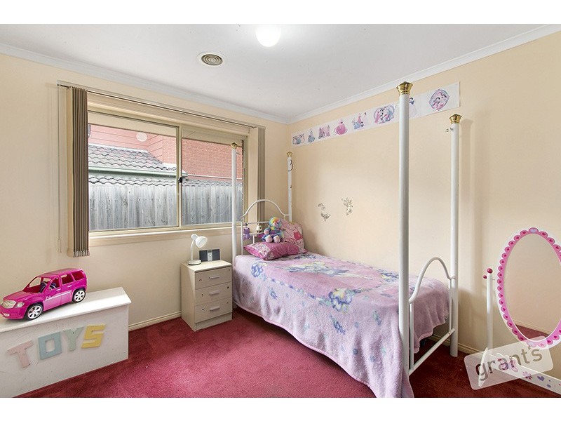 12 Sanctuary Rise, Narre Warren VIC 3805